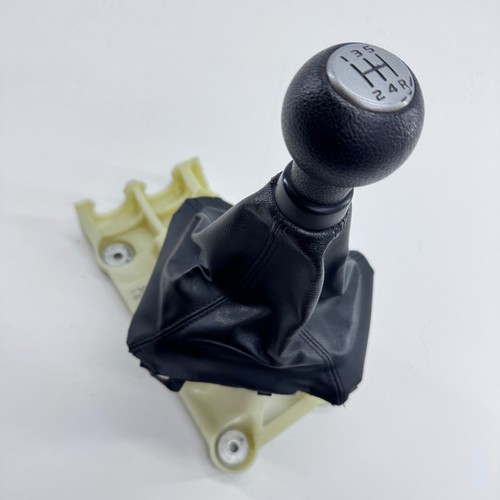 Suzuki swift gear selector - suzuki,