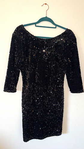 Apricot black sequin - black, v-neck
