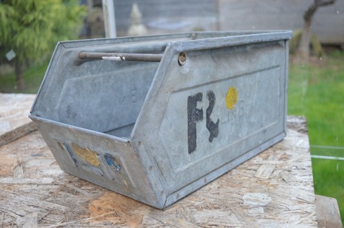 Vintage galvanised steel - galvanised,