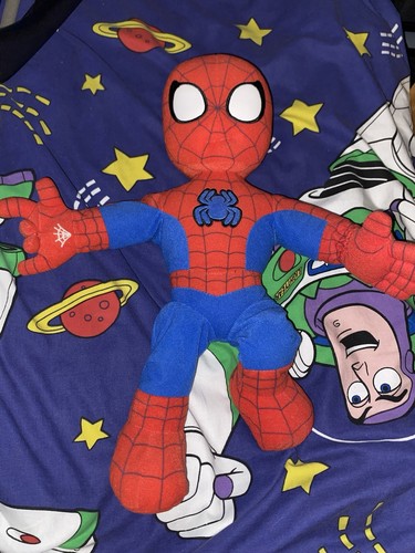 Spider man talking - super, hero