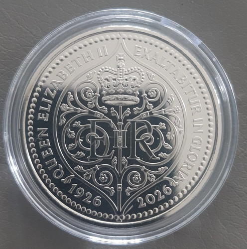 Coin queen elizabeth 100th - £5,