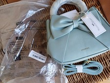 NICOLE & DORIS POWDER BLUE