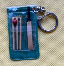 VINTAGE CRICKET BAT BALL SPORT