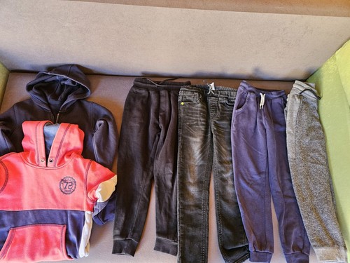 Boys bundle years trousers - 6-7,