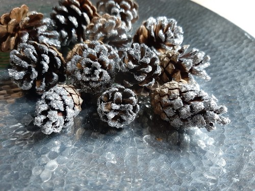Christmas tree decorations 12 - tree,