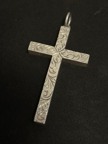 Heavy vintage detailed cross - vintage,