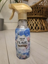 Flair Crease Remover. Flower
