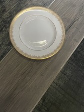2 X ROYAL DOULTON GOLD LACE