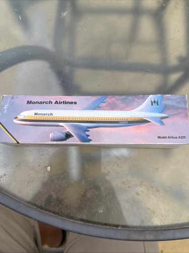 Airbus a320 monarch airlines - a320,