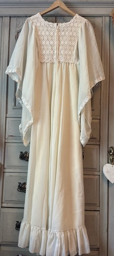 Vintage 1970s white ethereal - white,