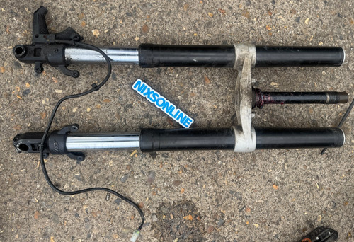 Ktm duke 125 front forks - duke,