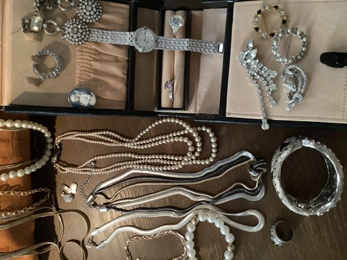 Costume jewellery necklace - costume,
