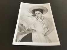 V&A THEATRE MUSEUM POSTCARD OF NINETTE DE VALOIS IN THE BALLET BARABAU