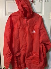 OZARK TRAIL Red RAIN COAT Snap