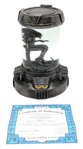 Illuminated xenomorph - illuminated,
