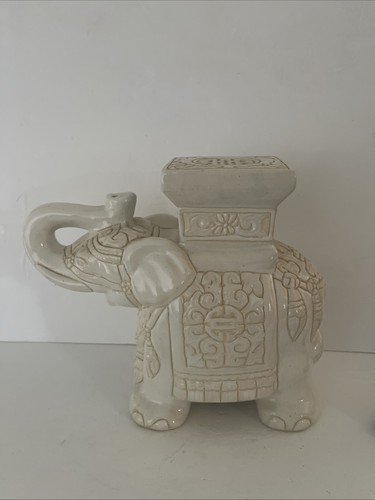 This white glazed - , ceramic