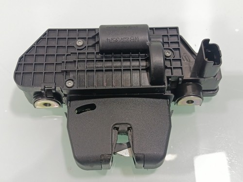 9684648680 boot lid lock