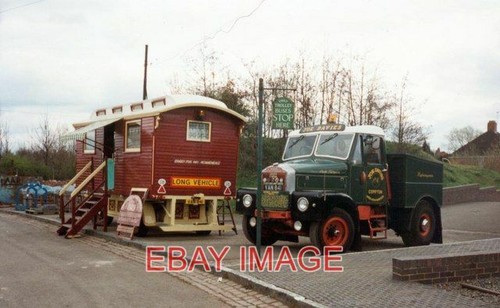 Photo showman caravan and - , showman's