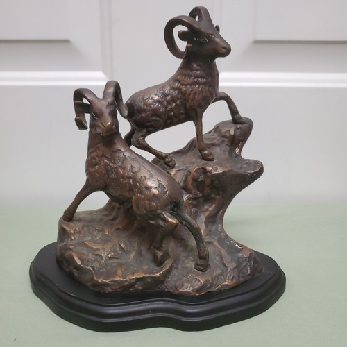 Cast bronze statue - bronze,