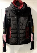 Desigual Size 44 14-16 Black Long Sleeved Jacket / Gilet Red Faux Fur Padded Zip