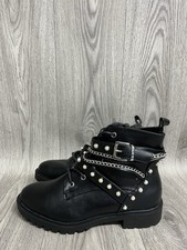 Women’s Head Over Heels