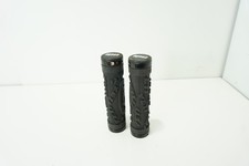 Yeti  Mountain Bike Grips Bicycle Handle Bar Double Lock On BMX Cycle Grip