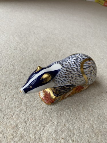 Stunning royal crown derby - stunning,
