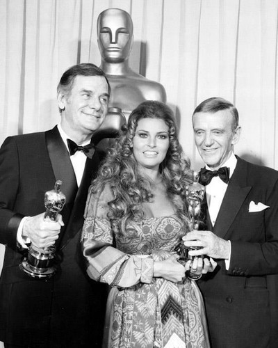 Raquel welch fred astaire - raquel,