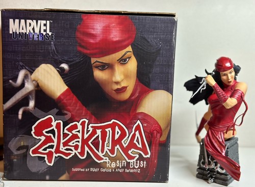 Elektra marvel ltd statue - elektra,