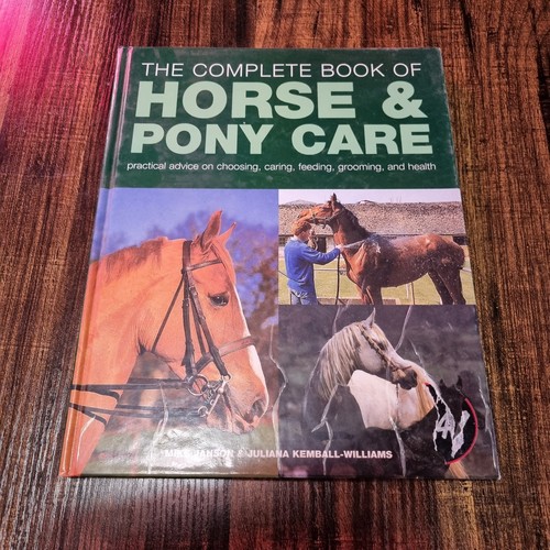 Equestrian books mixed - 4,