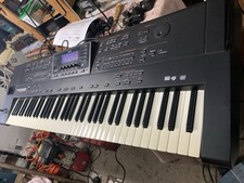 Roland G1000 Arranger Workstation Keyboard
