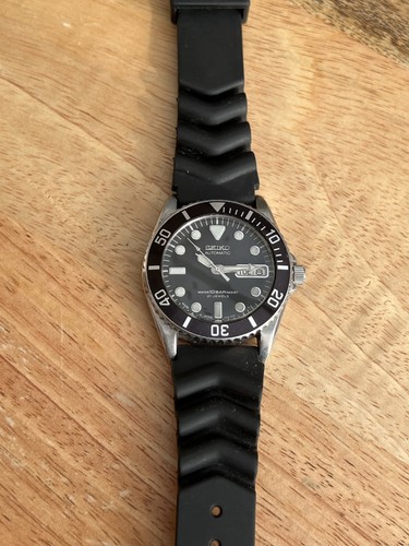Super seiko skx023j mid size - seiko,