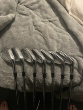 Titleist 690.CB Irons / 3-PW / Stiff Flex Dynamic Gold Shafts