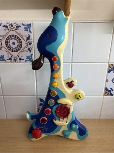 Toys woofer guitar - toys, dog