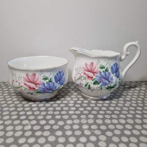 Royal albert bone china - royal,