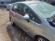 FOR BREAKING VAUXHALL MERIVA B  1.4 PETROL IN GREY COLOUR 2010 1x Wheel Nut