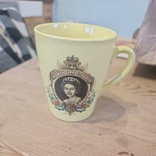 QUEEN ELIZABETH II CERAMIC
