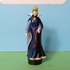 DISNEY HEROES AND VILLAINS