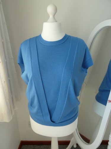Jaeger sleeveless 100 wool - sleeveless, 100%