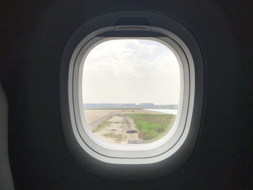 Embraer 190 aircraft - 190, window