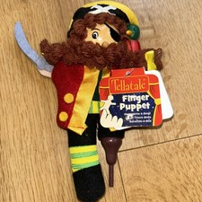 Fiesta Crafts Finger Puppet Wooden Heads Pirate New with tags 