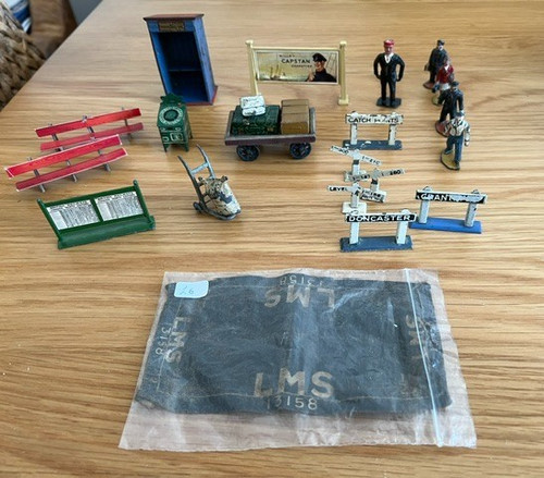 Hornby gauge railway station - railway,