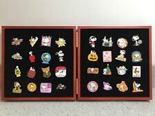 Willabee & Ward THE SNOOPY PIN COLLECTION Complete Set 32 Badges & Display Case