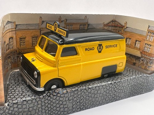 Corgi classic road service - classic,