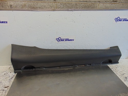 Smart car side skirt - side, trim