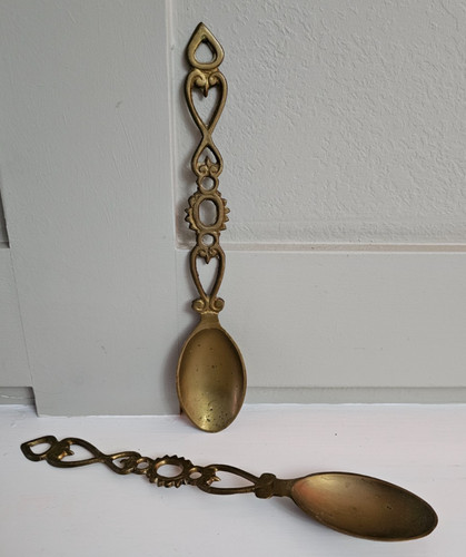 Vintage pair brass welsh - pair,