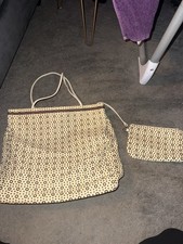 Brand New Suzy Smith Bag And Matching Purse In Beige Large
