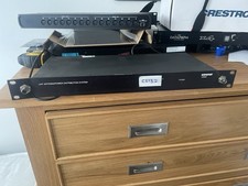 SHURE UA844 UHF ANTENNA/POWER DISTRIBUTION UNIT