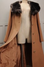 Beautiful Vintage Camel COAT