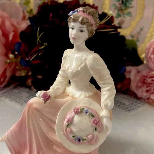 Coalport figurine statue doll - statue,